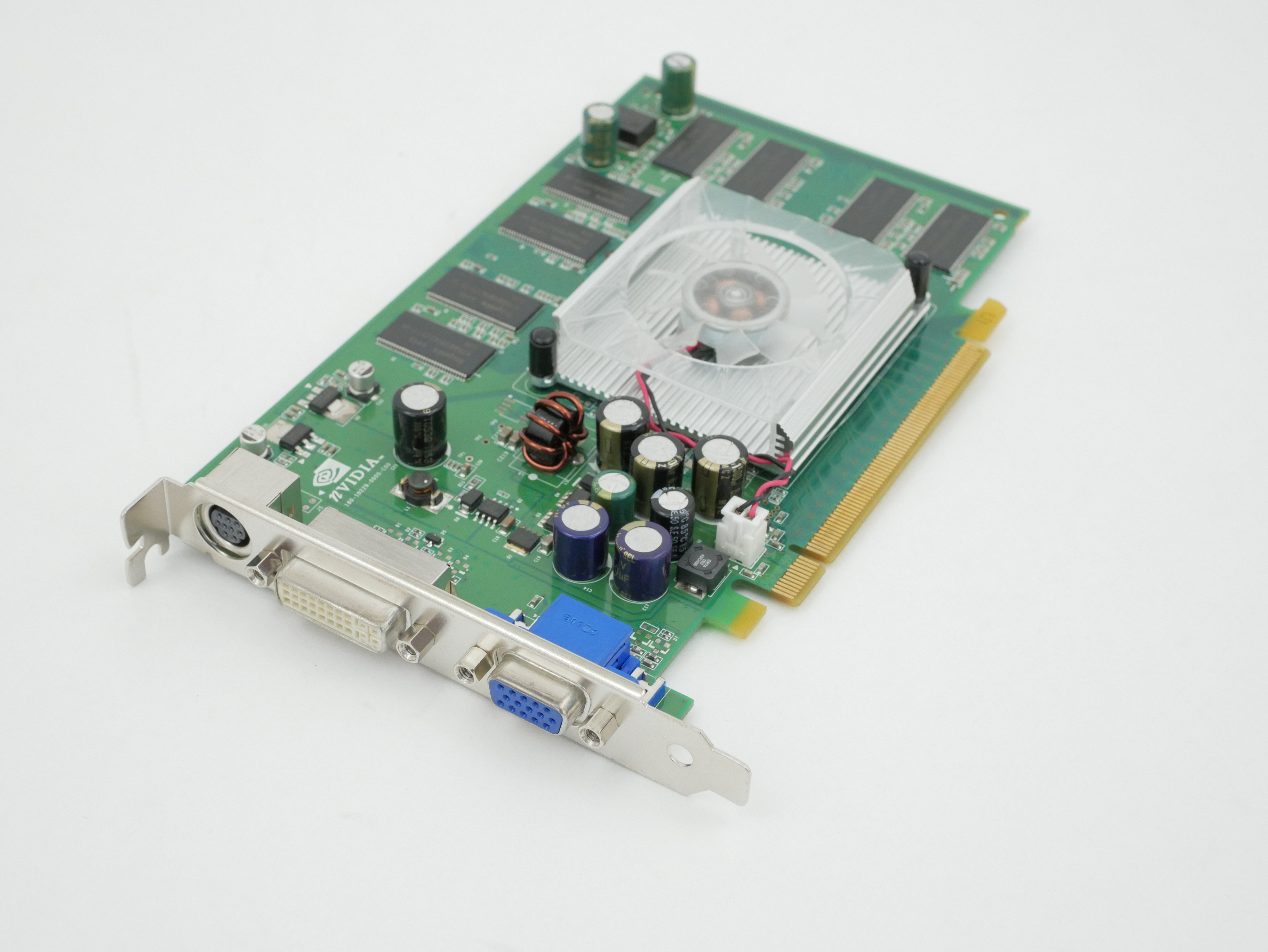 HP nVidia Quadro FX540 FX 540 128MB PCIe x16 365889-002 398683-001