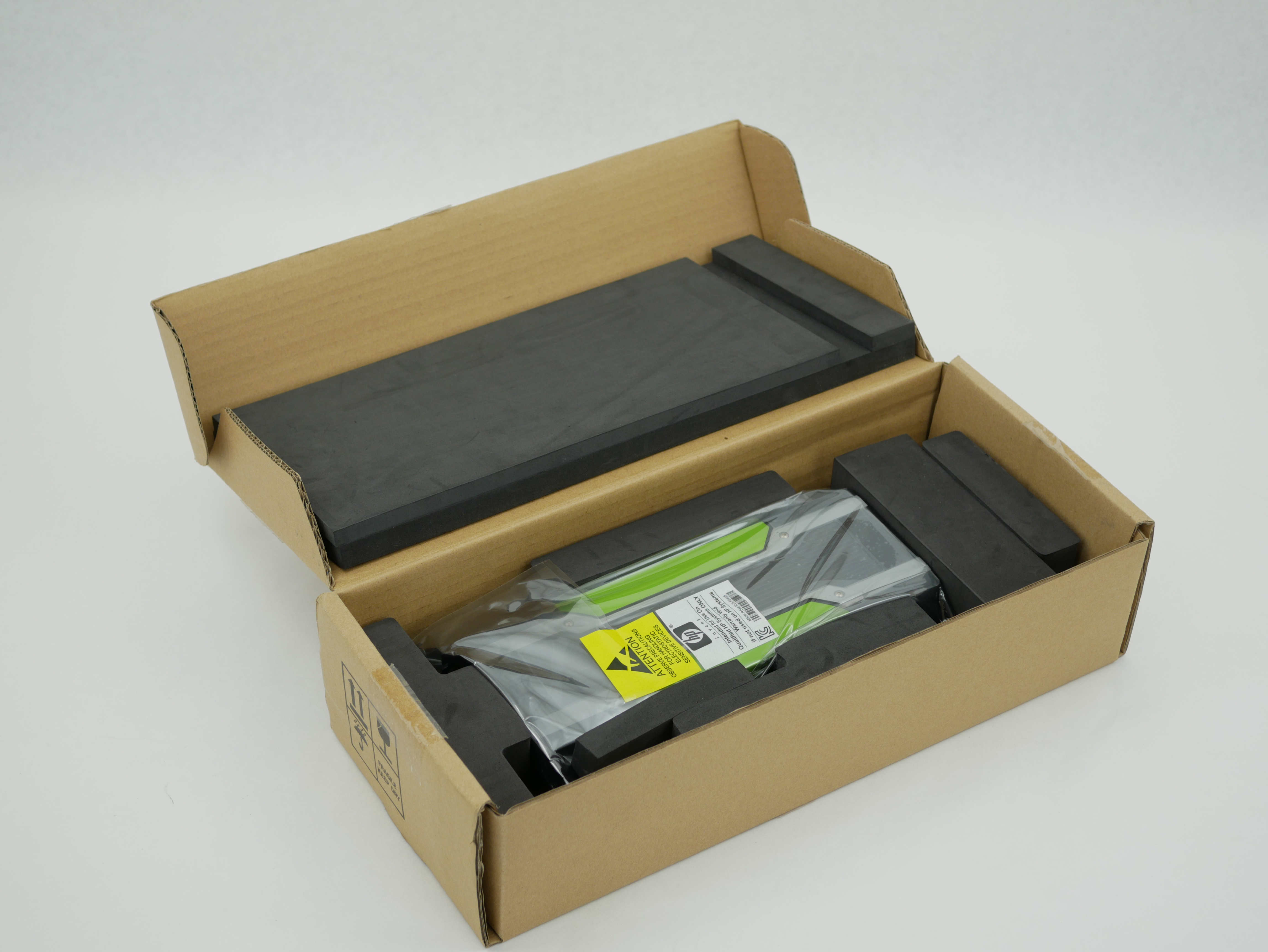 HP nVIDIA Grid M40 16GB 796120-001 797638-001 J0X20A 900-52405-0300-000