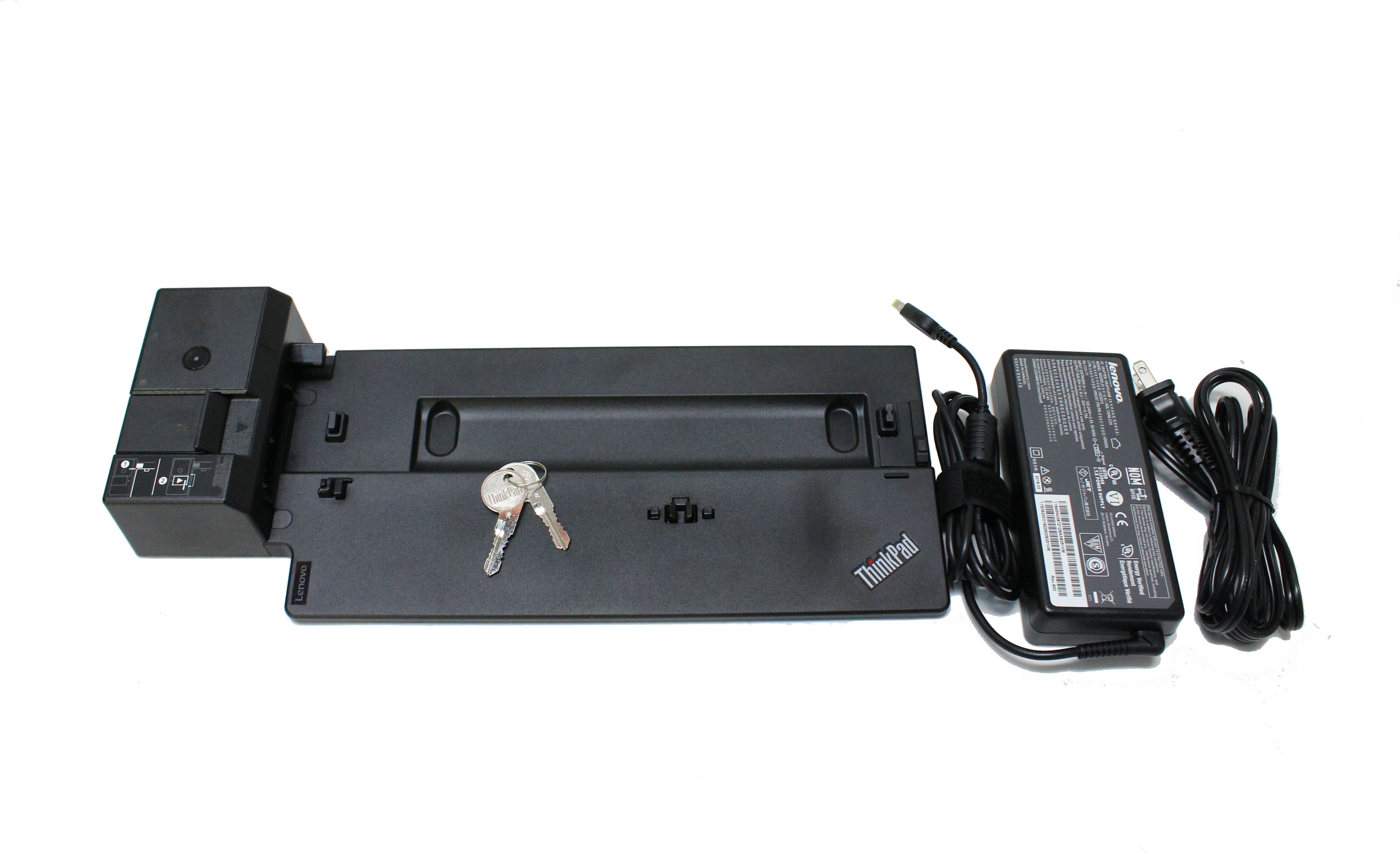 Lenovo ThinkPad Ultra Docking Station VGA HDMI 2xDP 135 Watt For A285 A485 40AJ0135US 01HY744