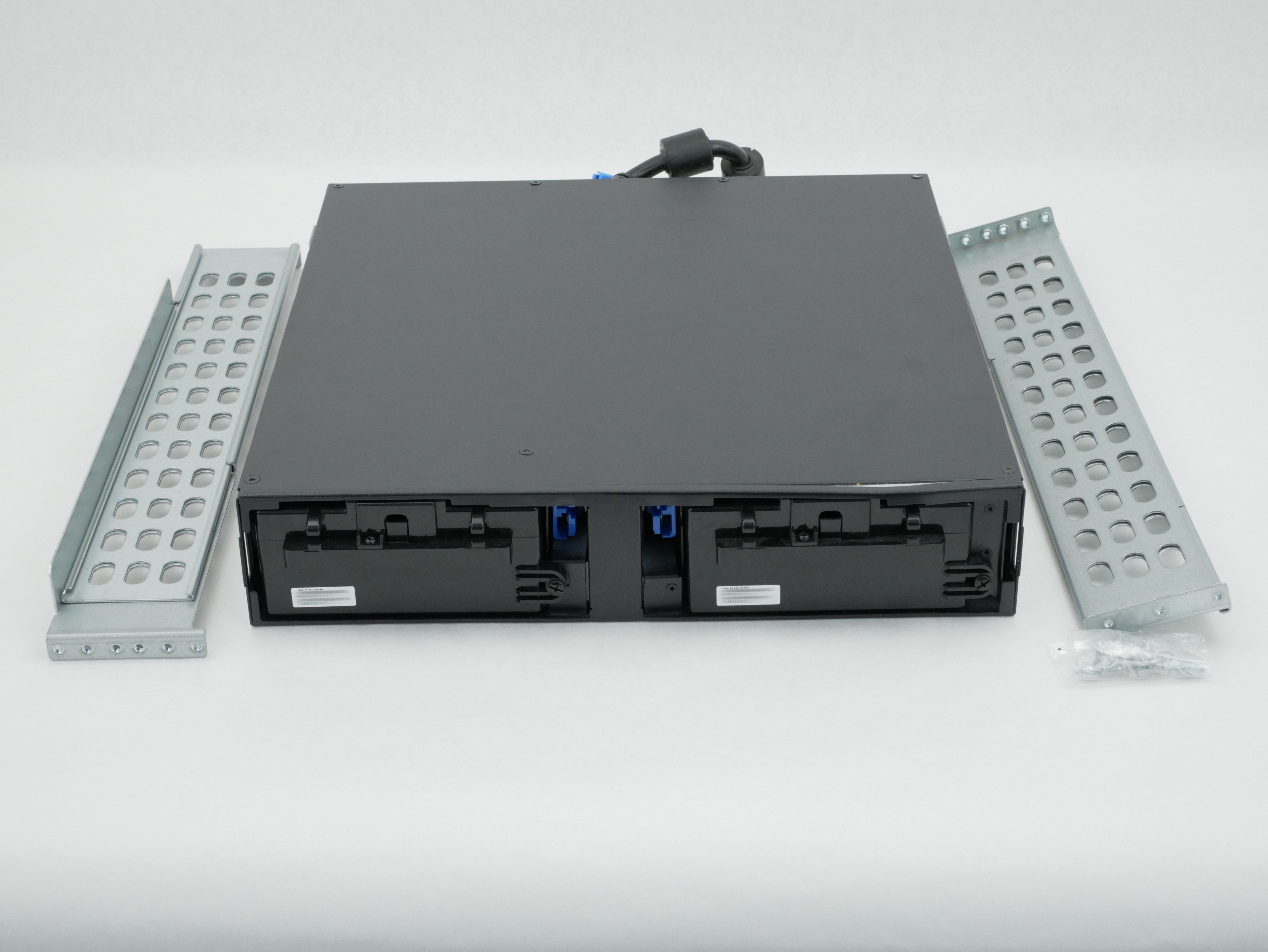 NO BATTERY* APC Schneider Smart-UPS X-Series External Battery 864VAh SMX48RMBP2U