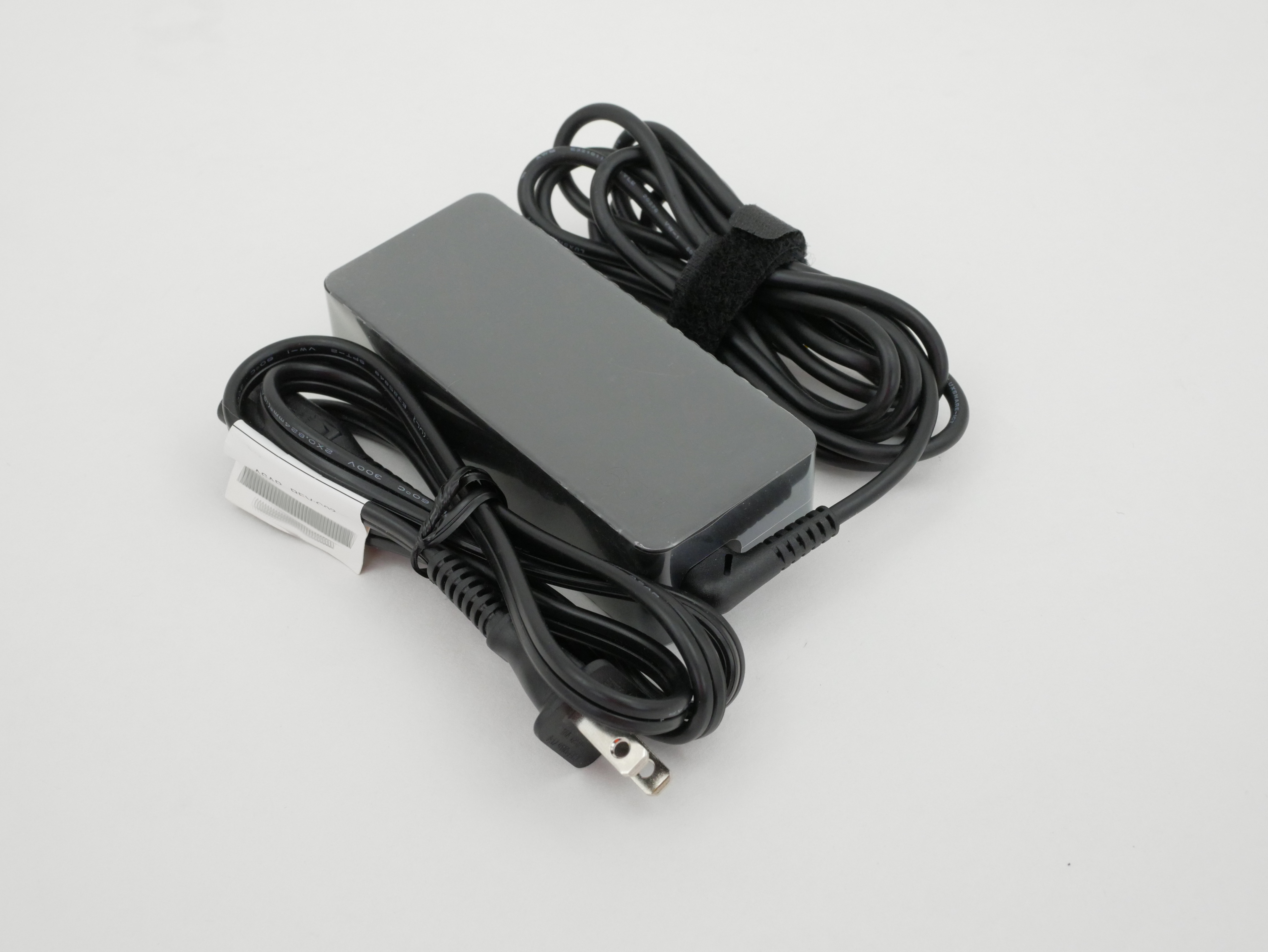 Lenovo AC Power Adapter ADLX65YCC2A USB-C 65W 100-240V 20V-3.25A 01FR027
