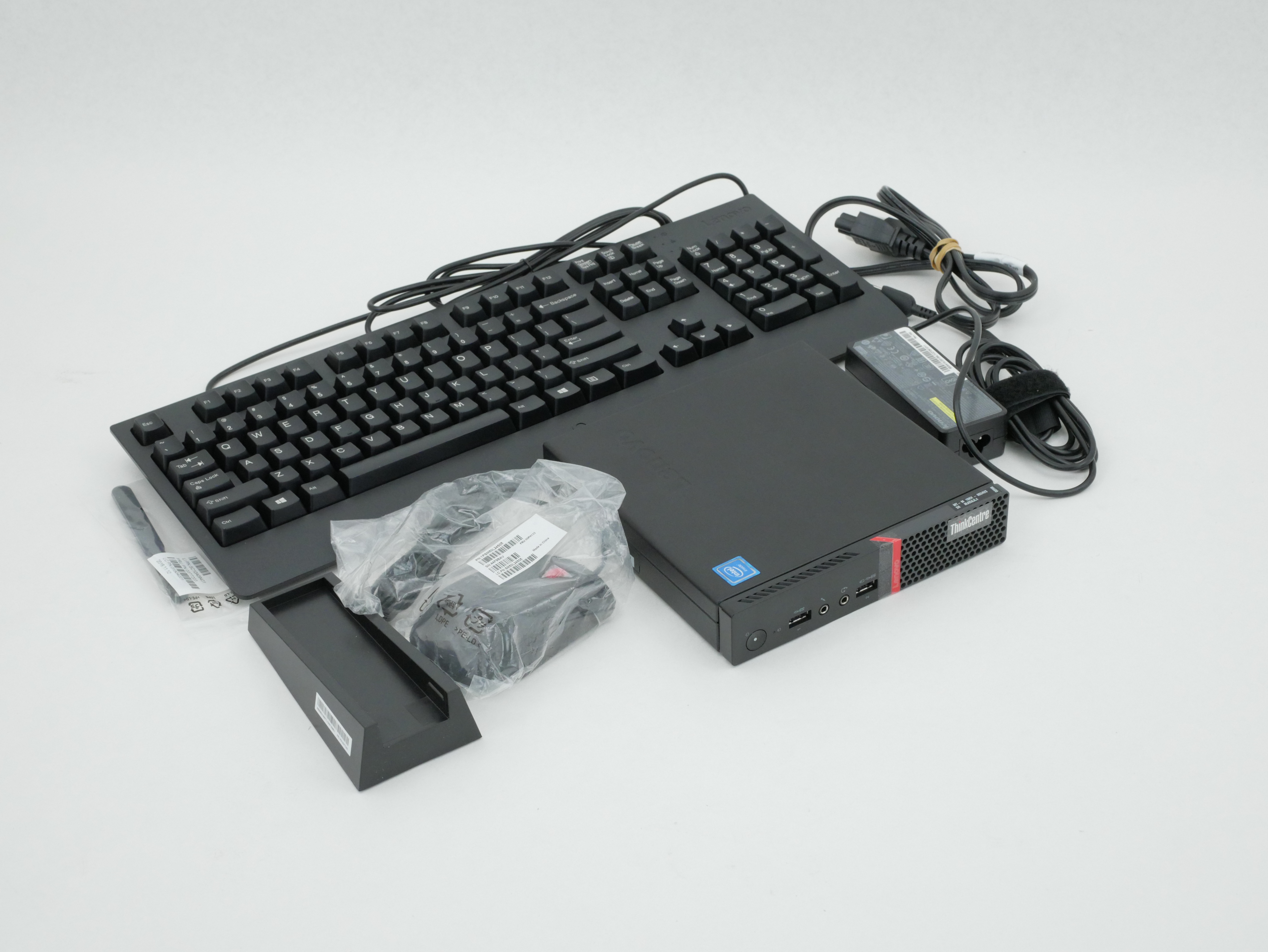 Lenovo ThinkCentre M600 Celeron N3010 1.04GHz RAM 4GB SSD 32GB 10KH0034US