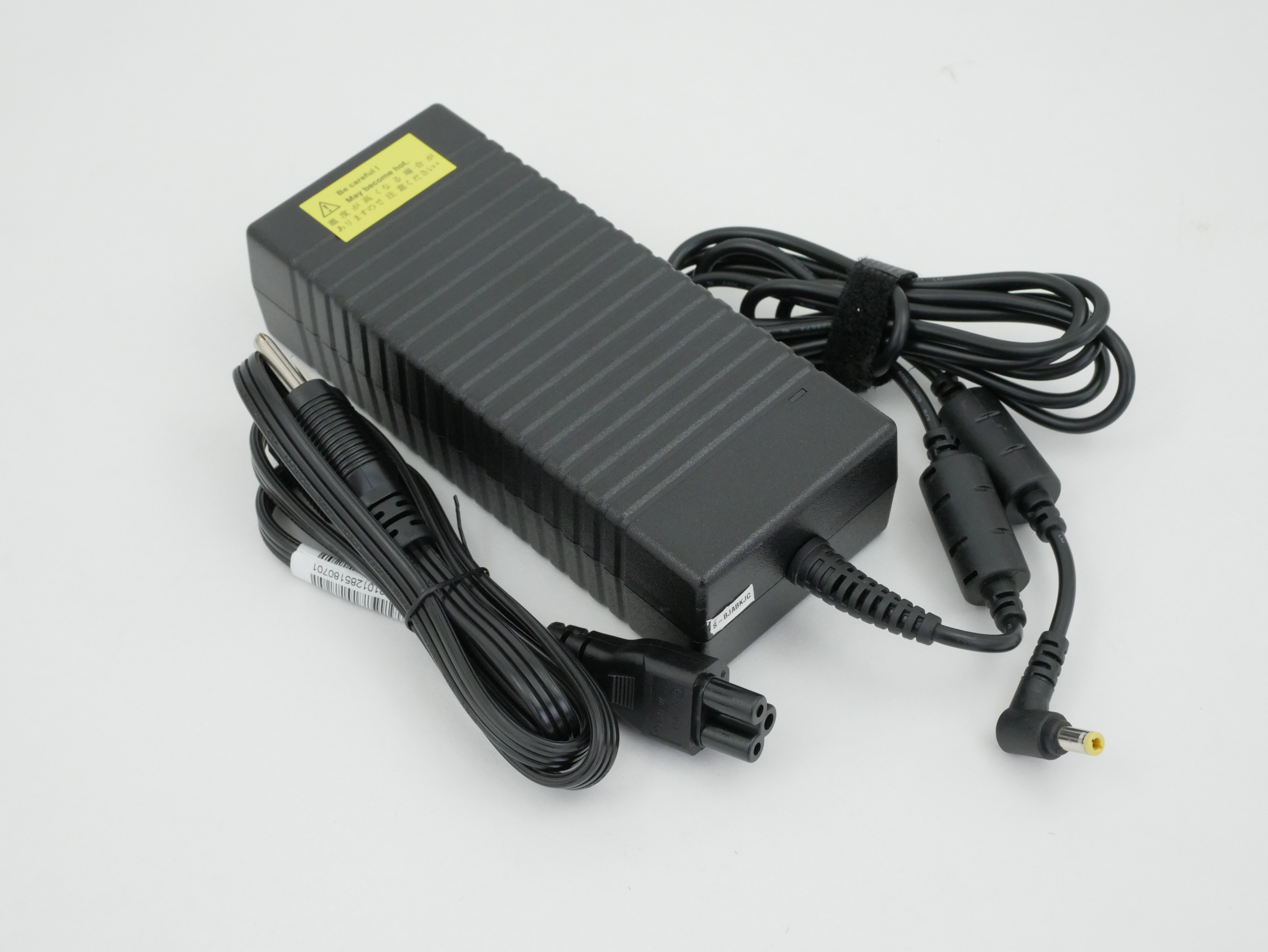 Lite on AC Adapter In 100-240V 2.15A 50-60Hz Out 19V 6.3A PA-1131-07