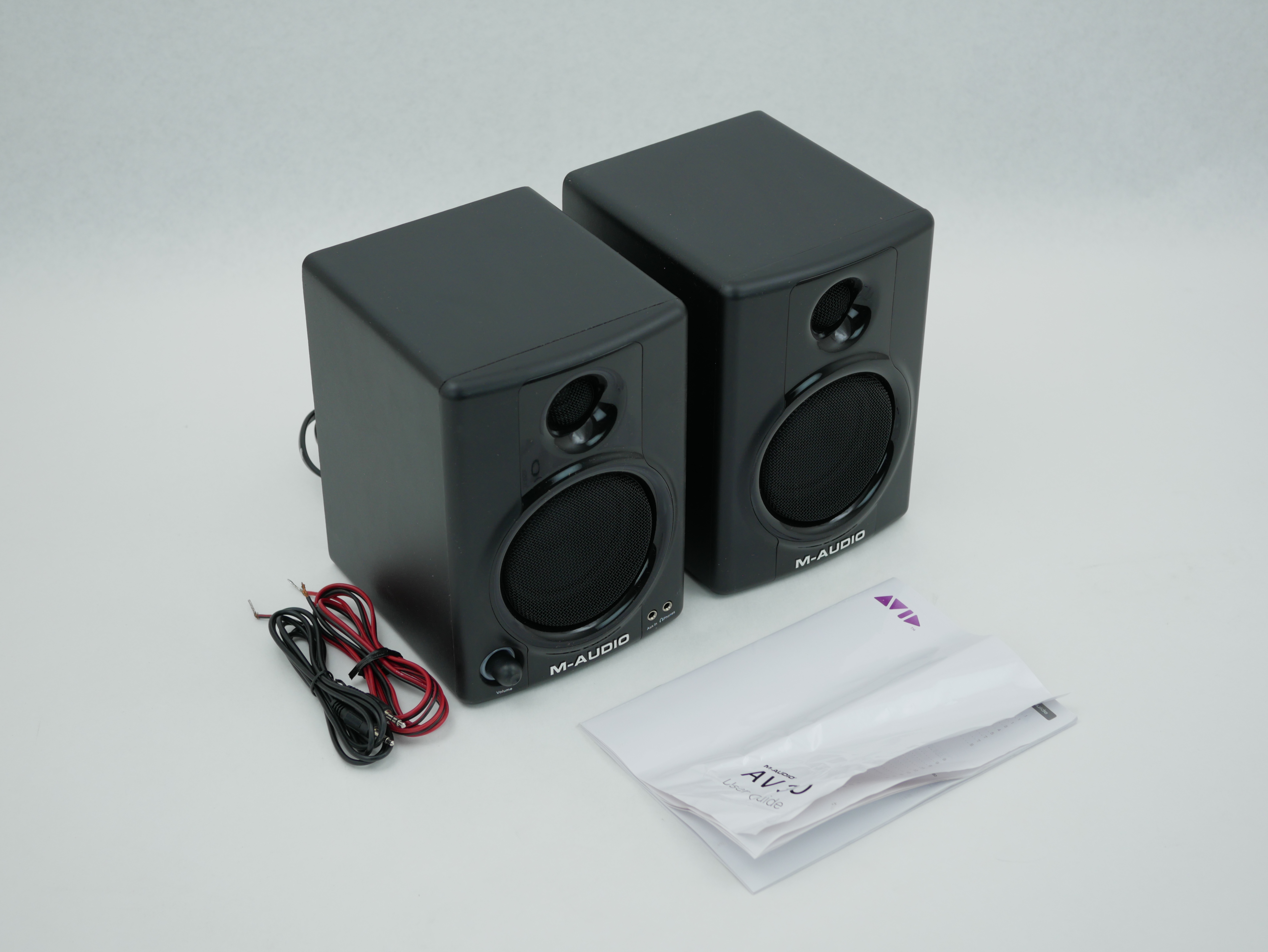 M-Audio Studiophile Active Studio Monitor Studio Powered Speakers Desktop AV30