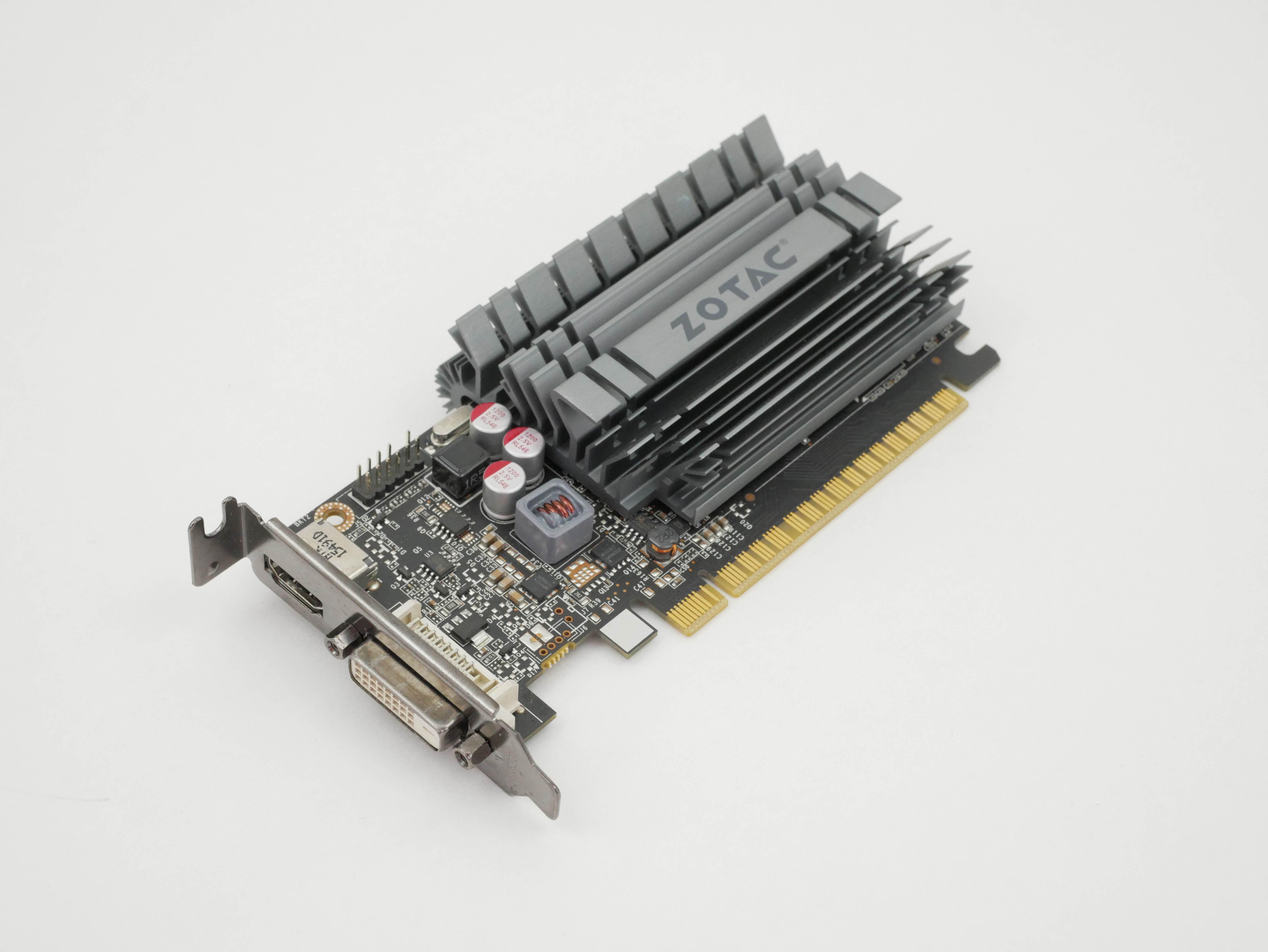 Zotac GeForce GT730 GT 730 Zone Edition 4GB DDR3 PCI-e HDMI DVI 288-9N308-A00Z8