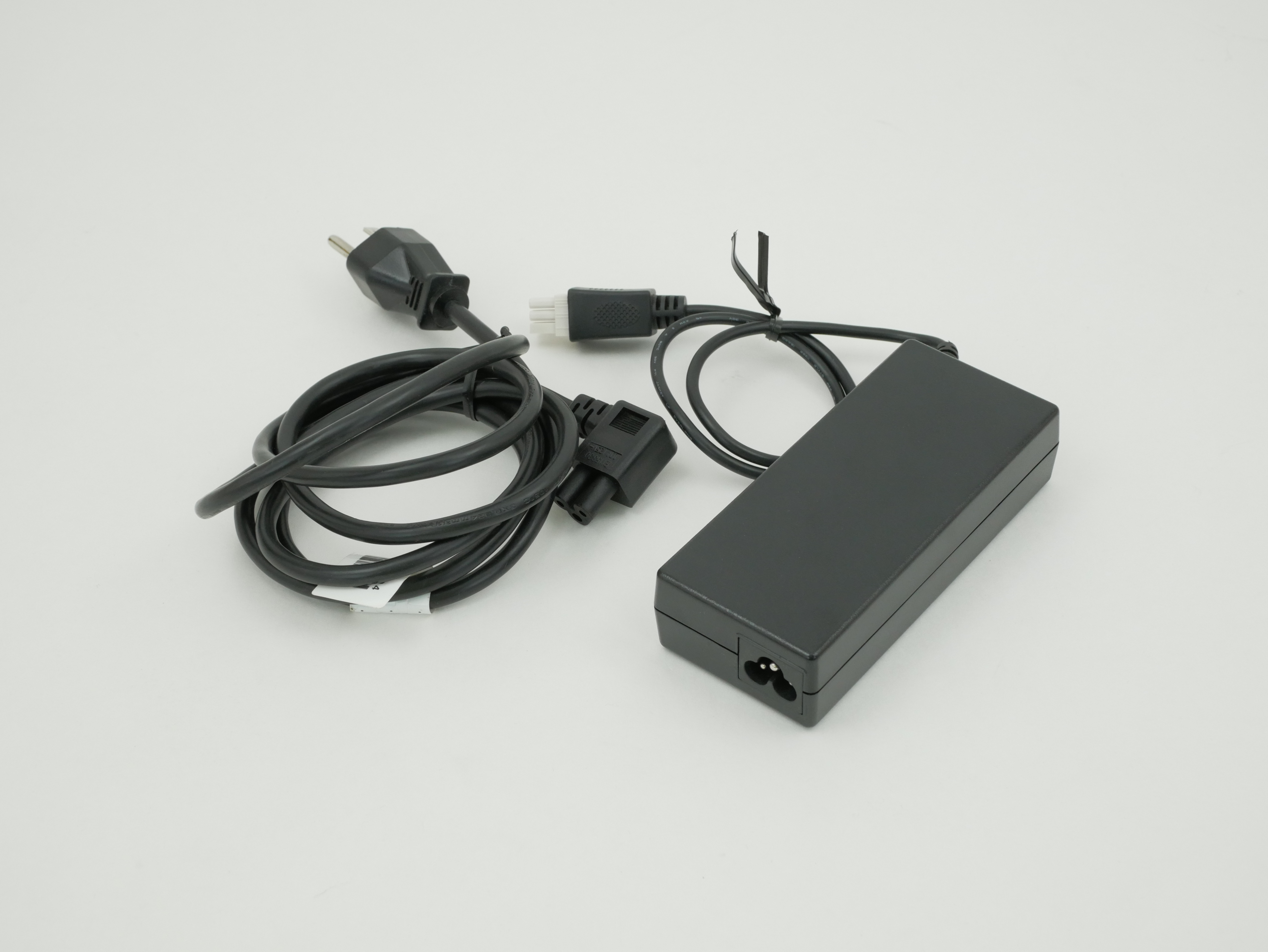 FSP Group Switching Power Adapter AC/DC 19V 4.74A 90W FSP090-DMBB1 9NA0900540