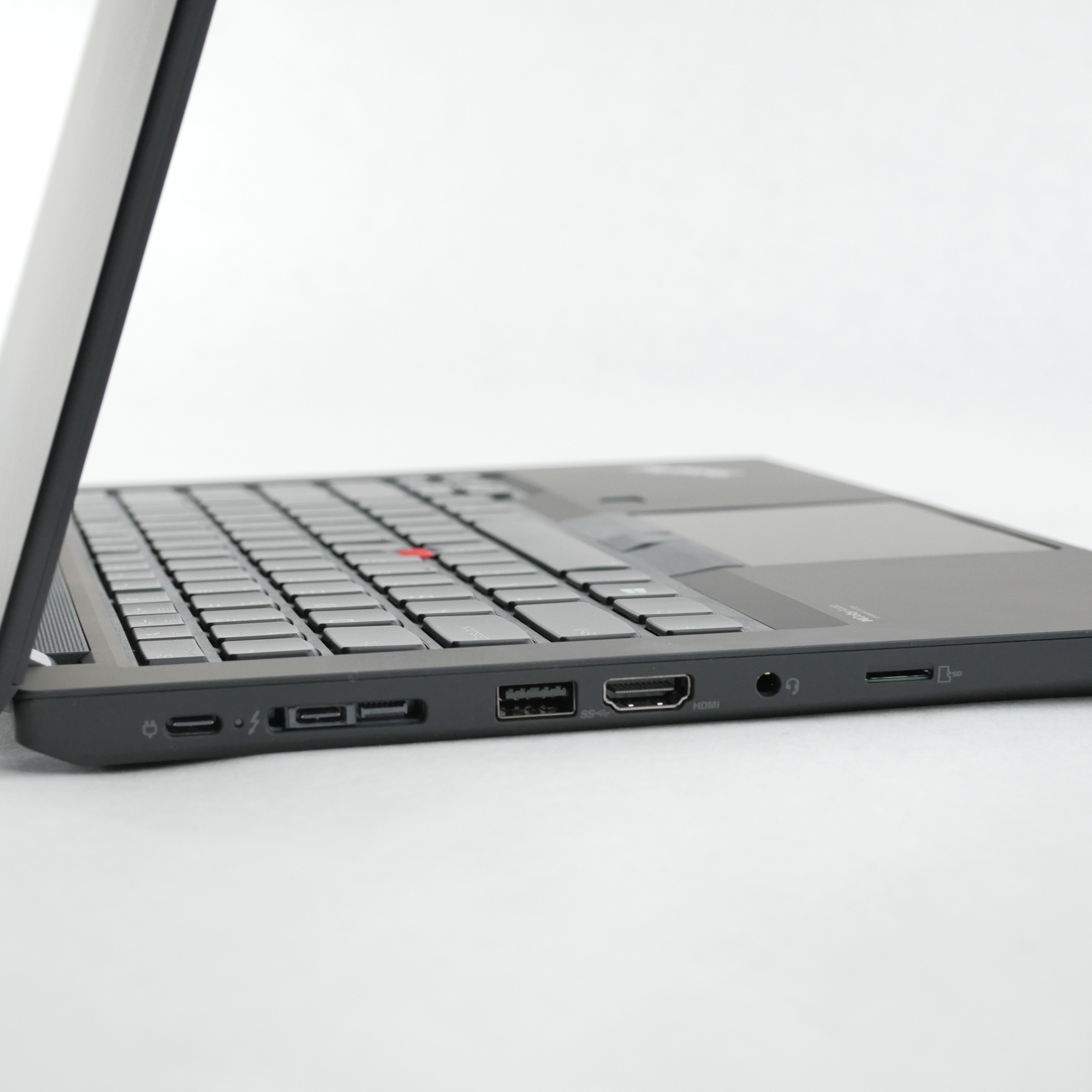 Lenovo ThinkPad T14 Gen 2 Core i7-1165G7 2.80GHz 8Gb RAM 256Gb NVMe 20W0-00C8US