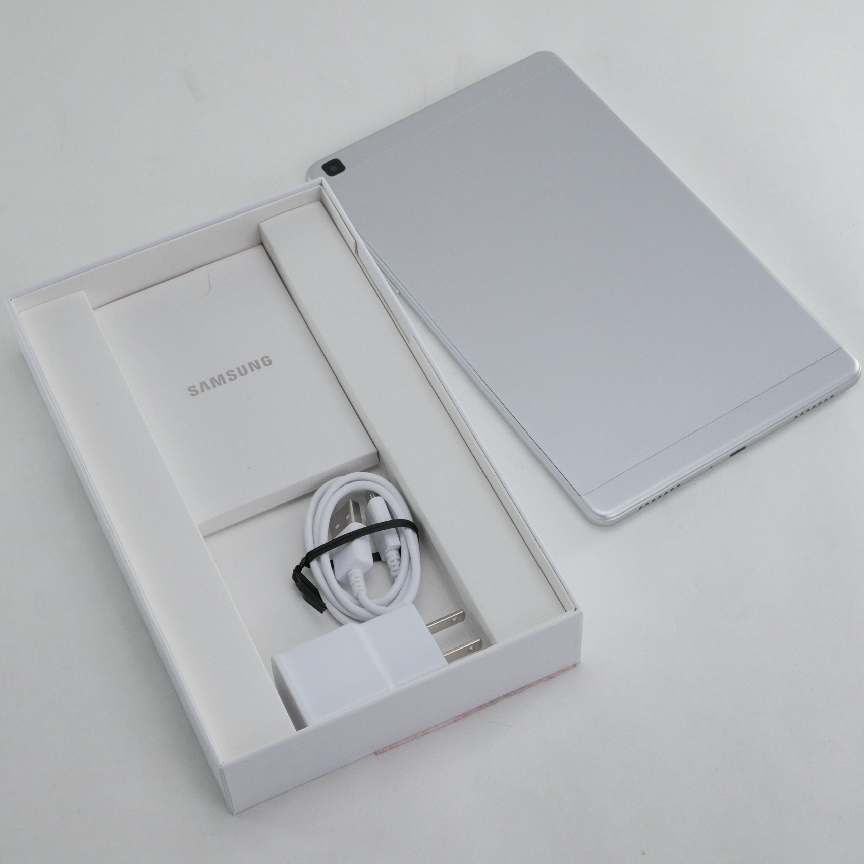 Samsung Galaxy Tab A (2019) 8" TFT memory 32Gb Exynos 7904 Quad-Core 2GHz Silver SM-T290NZSAXAR - Click Image to Close