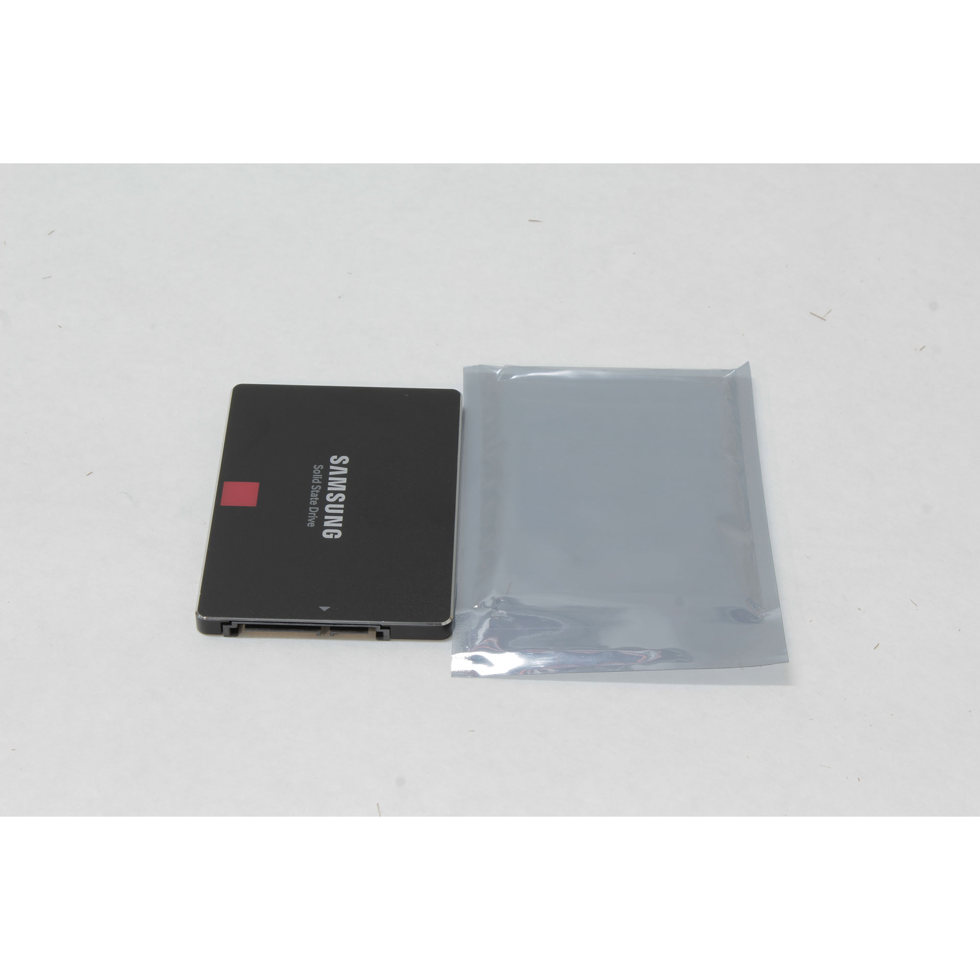 Samsung 256GB 850 PRO Series SATA 2.5" SSD MZ-7KE256BW - Click Image to Close