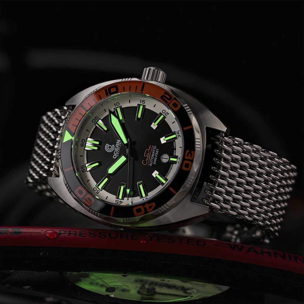 Ocean Crawler Core v3 Automatic Diver Men's Watch 44mm Red-Black Bezel/Black-White Dial