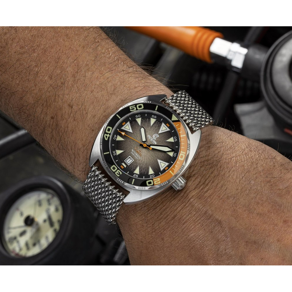 Ocean Crawler Core Automatic Diver Men's Watch 44mm Black-Orange Bezel/Black-Brown Dial Stingray Strap