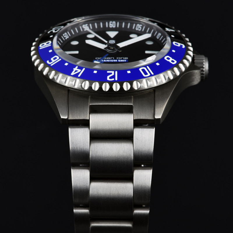 Steinhart Ocean One Titanium 500 GMT premium Ceramic Automatic Men's Watch 103-0662 Batman - Click Image to Close