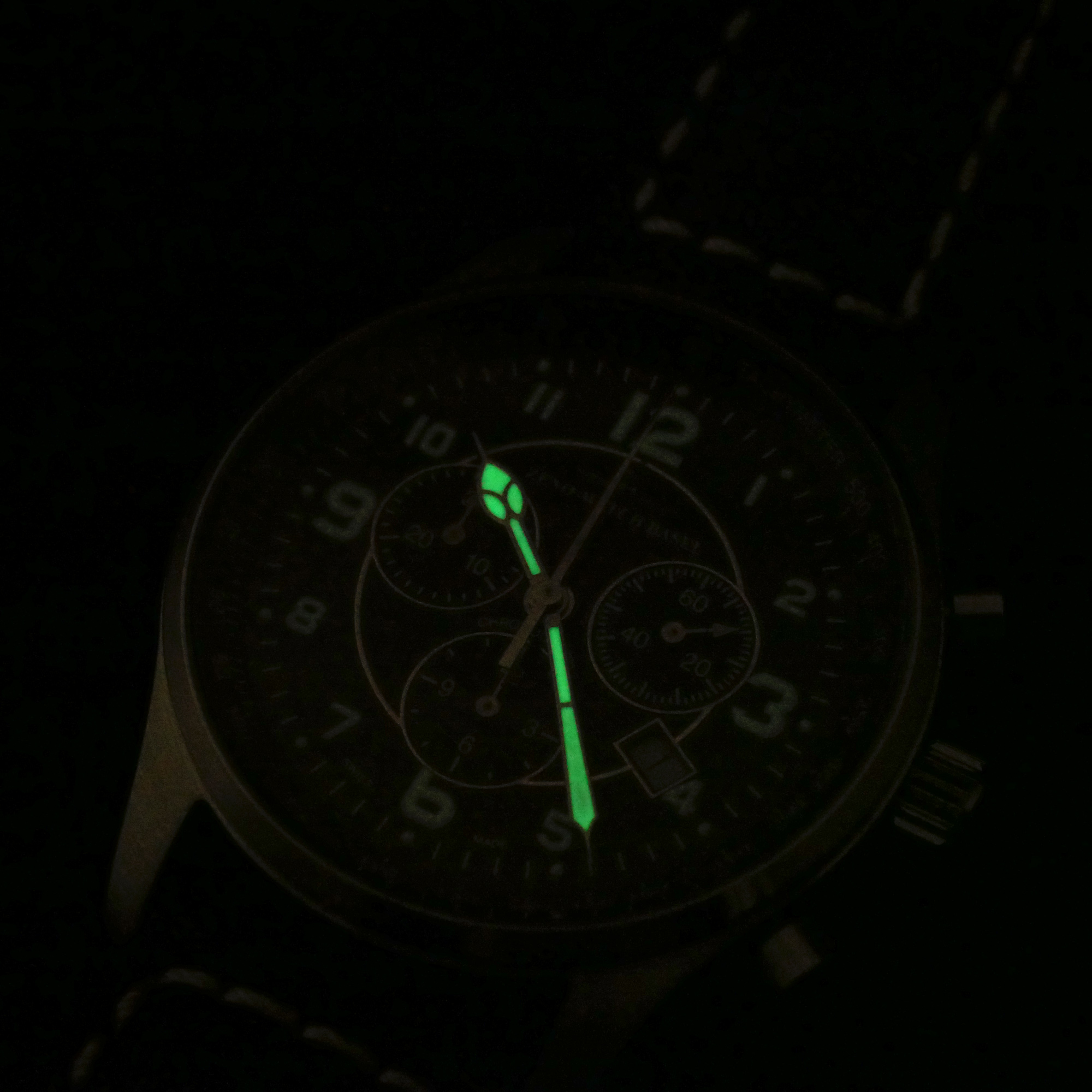 Zeno-Watch Basel Tachymeter Quartz Chronograph Swiss Men's Watch 42mm 5ATM 4013-5030Q-h1 - Click Image to Close