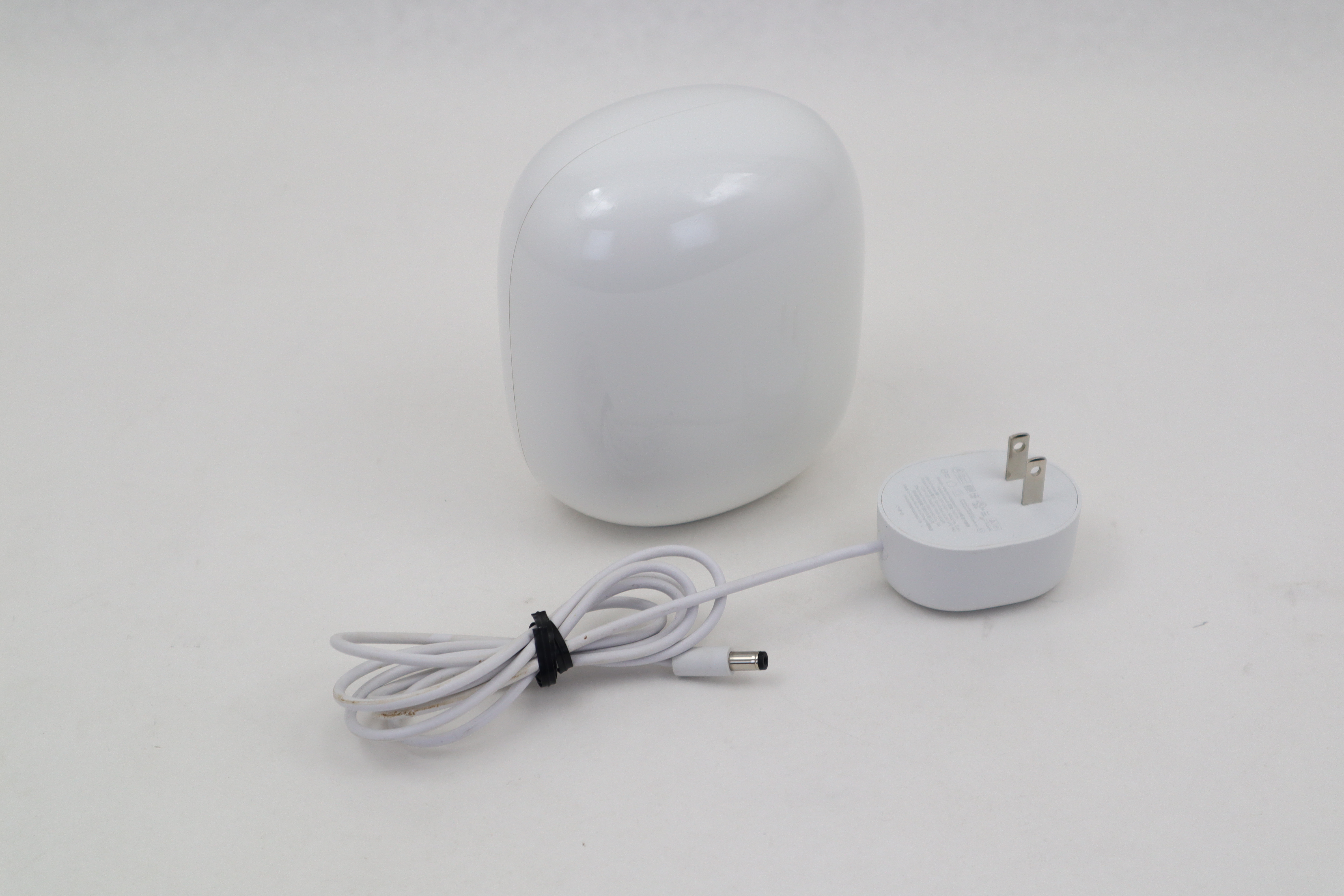 Google Nest WiFI Pro Wi-Fi 6E Router Snow GA03030-US G6ZUC