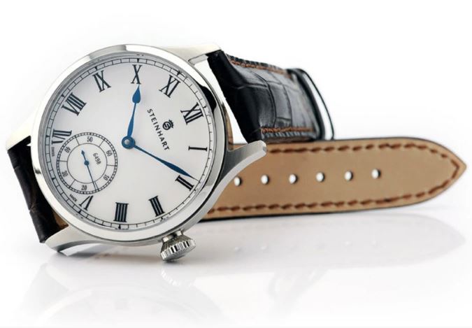 Steinhart 105-0307 Marine Chronometer Swiss ETA 44mm Roman White Blue Hands Watch